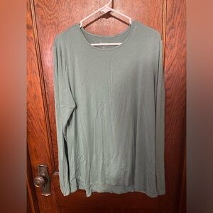 Old navy active long sleeve tee size xl